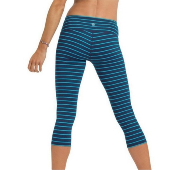 Athleta stripe chaturanga blue Capri leggings - Picture 2 of 6